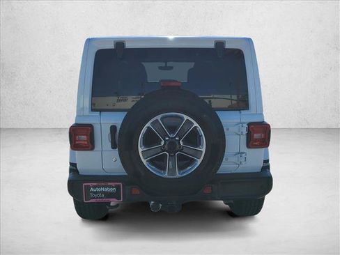 Used 2020 Jeep Wrangler Unlimited Sahara AWD/4WD image 7