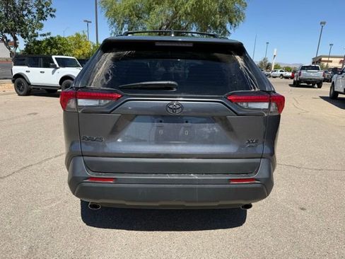 Used 2021 Toyota RAV4 XLE Premium AWD/4WD image 7