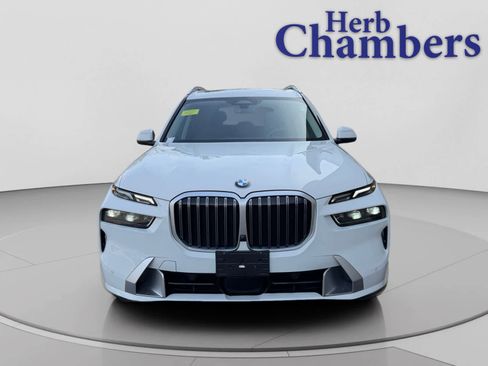 Used 2023 BMW X7 xDrive40i AWD/4WD image 2