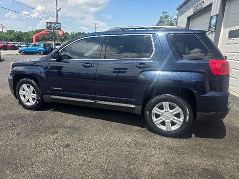 Used 2016 GMC Terrain SLE w/ Convenience Package AWD/4WD image 4