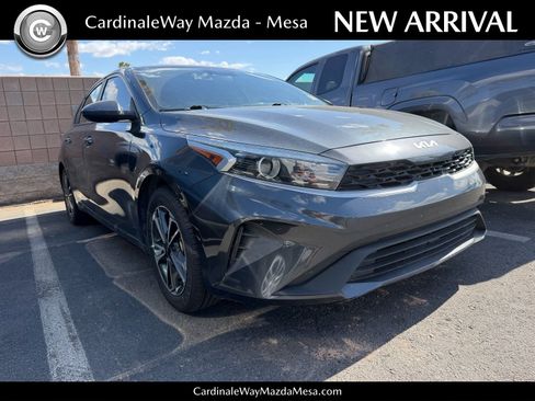 Used 2023 Kia Forte LXS FWD image 1