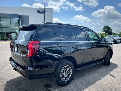 New 2026 Ford Expedition Active RWD image 5
