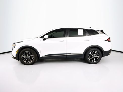 Used 2024 Kia Sportage EX FWD image 7
