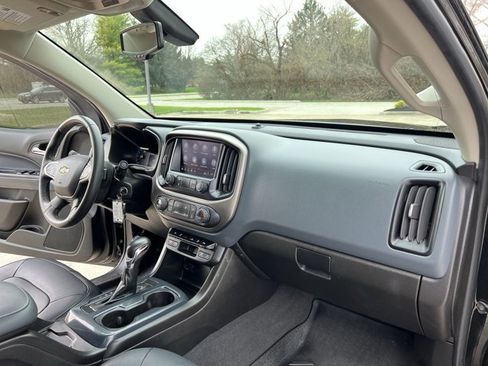 Used 2022 Chevrolet Colorado Z71 image 29