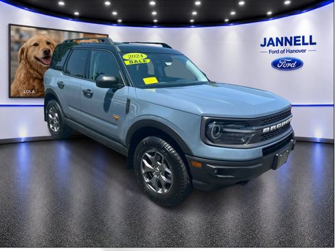 Used 2024 Ford Bronco Sport Badlands AWD/4WD image 3
