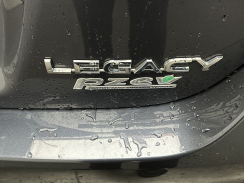 Used 2016 Subaru Legacy Limited AWD/4WD image 11