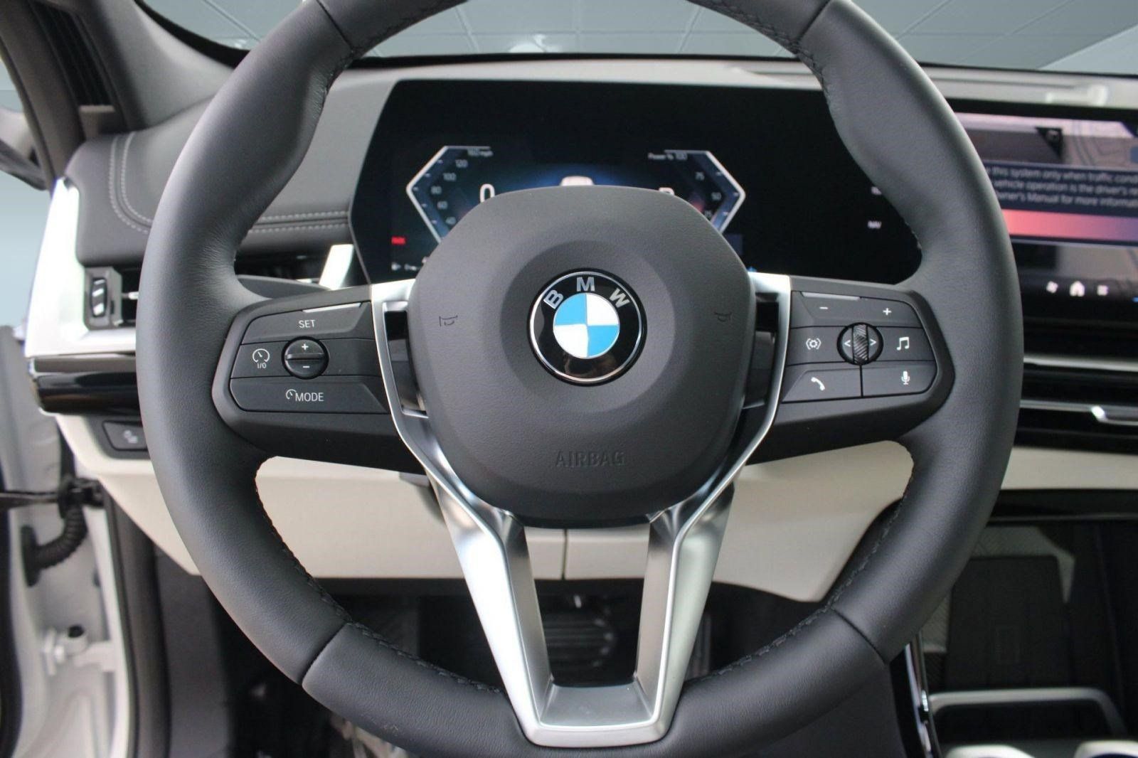 Used 2026 BMW X1 xDrive28i w/ Convenience Package AWD/4WD image 17