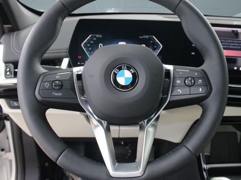 Used 2026 BMW X1 xDrive28i w/ Convenience Package AWD/4WD image 17