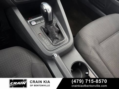 Used 2015 Volkswagen Jetta SE FWD image 18