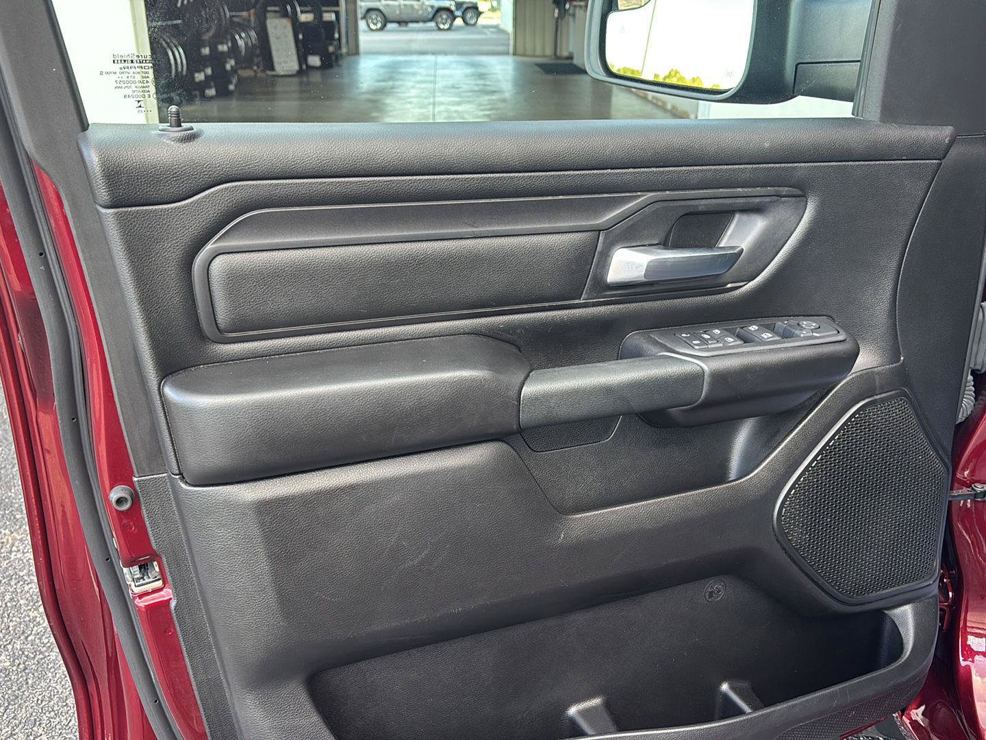 Certified 2025 RAM 1500 Tradesman AWD/4WD image 8