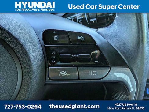Certified 2025 Hyundai Elantra Sport FWD image 26