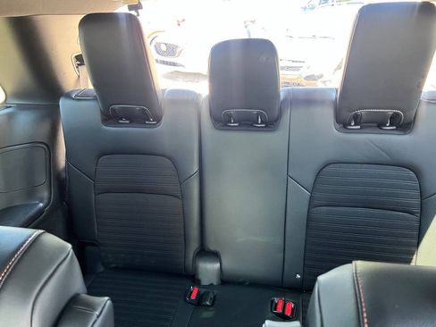 Used 2023 Nissan Pathfinder Rock Creek AWD/4WD image 12