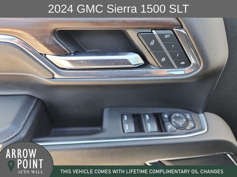 Used 2024 GMC Sierra 1500 SLT image 21