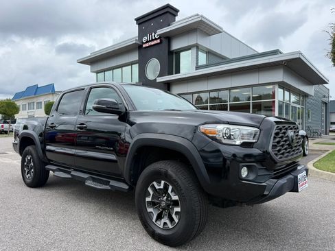 Used 2021 Toyota Tacoma TRD Off-Road AWD/4WD image 1