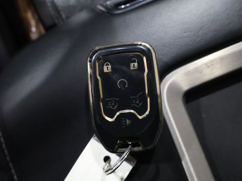 Used 2015 GMC Yukon Denali w/ Touring Package image 29