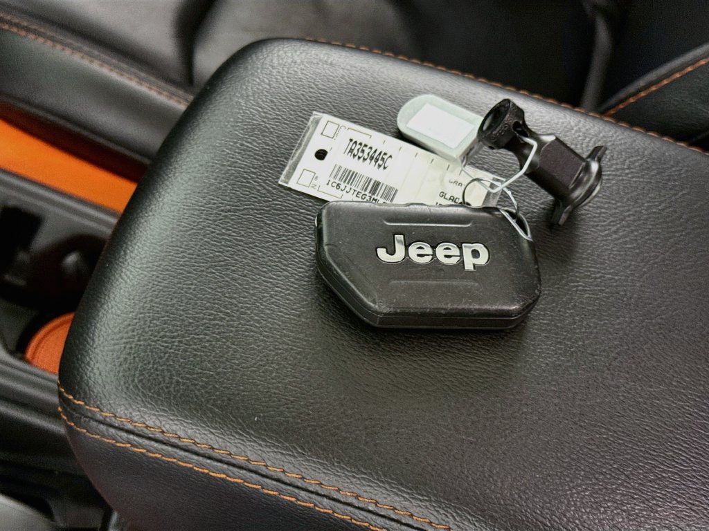 Used 2021 Jeep Gladiator Mojave AWD/4WD image 17