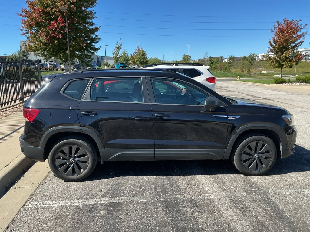 Used 2024 Volkswagen Taos S FWD image 10
