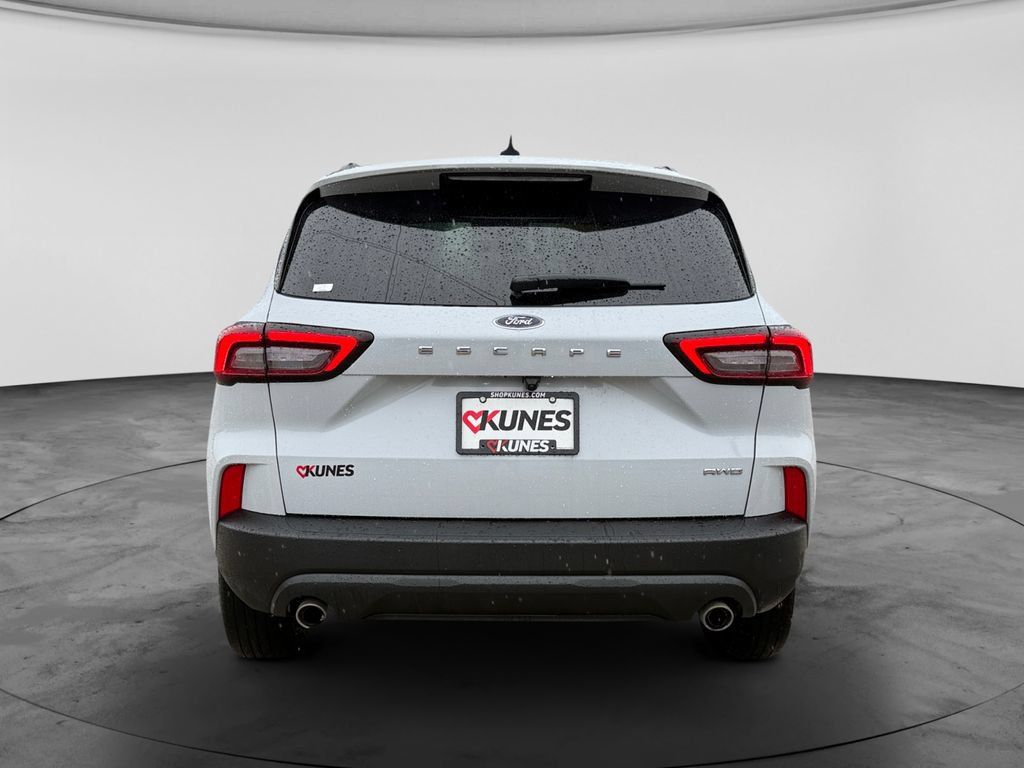 Used 2025 Ford Escape ST-Line Select AWD/4WD image 8