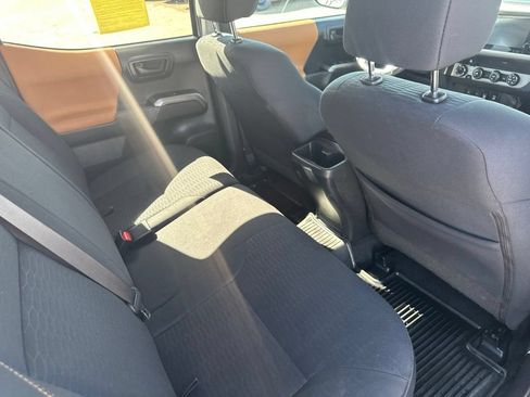 Used 2019 Toyota Tacoma SR5 AWD/4WD image 20