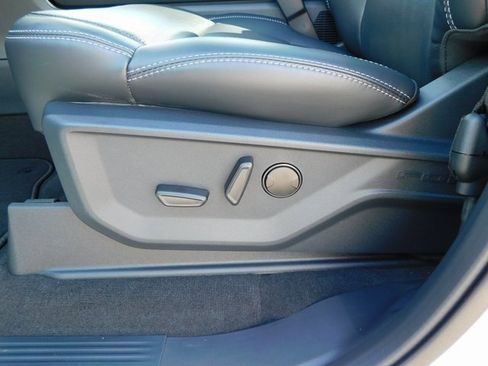 New 2025 Ford Expedition Platinum w/ Stealth Performance Package image 15