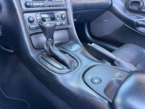 Used 2003 Chevrolet Corvette Convertible w/ Preferred Equipment Group1 RWD image 23