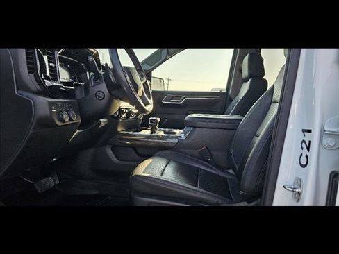 Used 2023 Chevrolet Silverado 1500 LTZ w/ LTZ Convenience Package II AWD/4WD image 13
