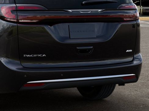 New 2027 Chrysler Pacifica Select AWD/4WD image 13