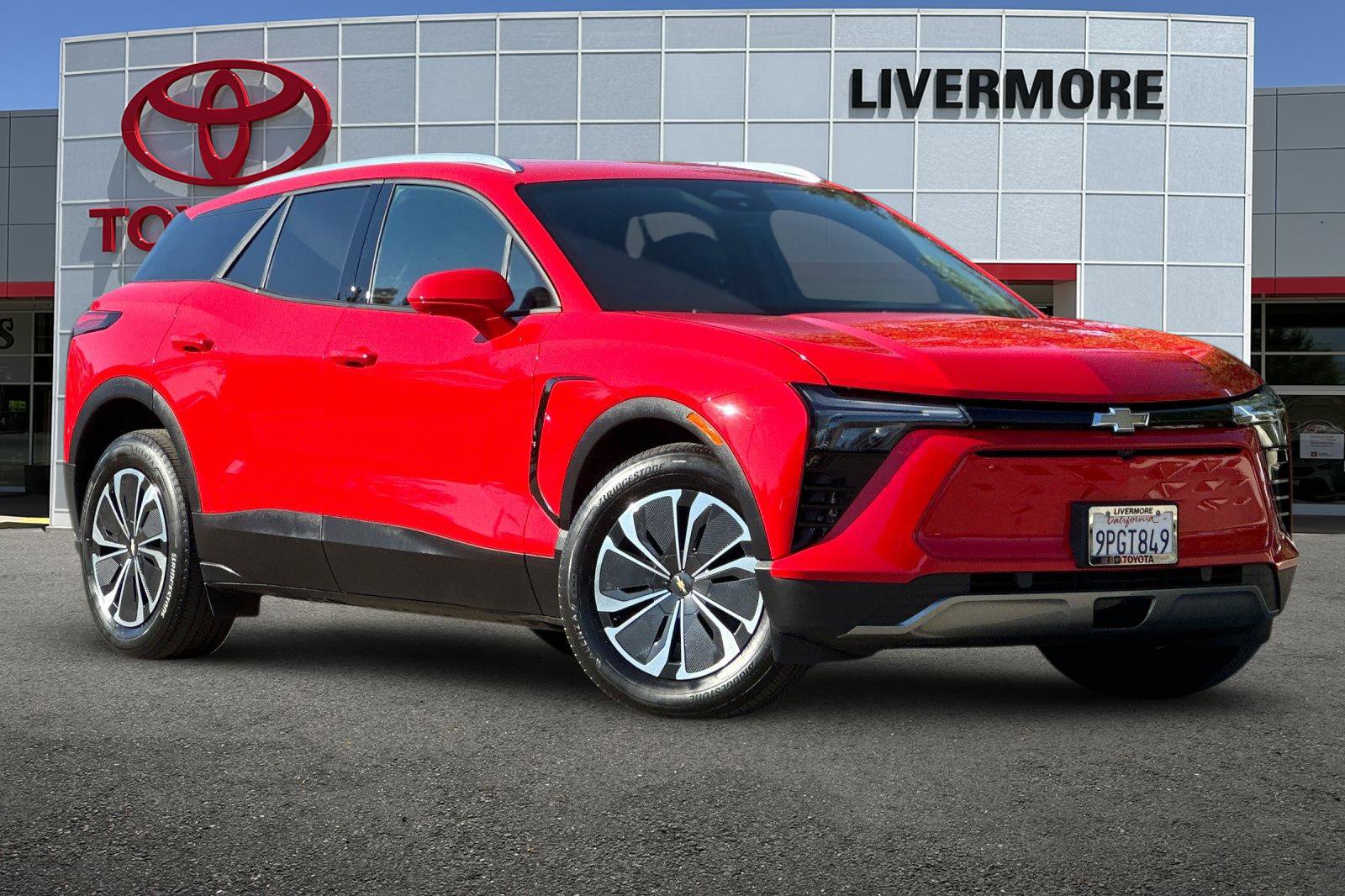 Used 2024 Chevrolet Blazer EV LT AWD/4WD image 2