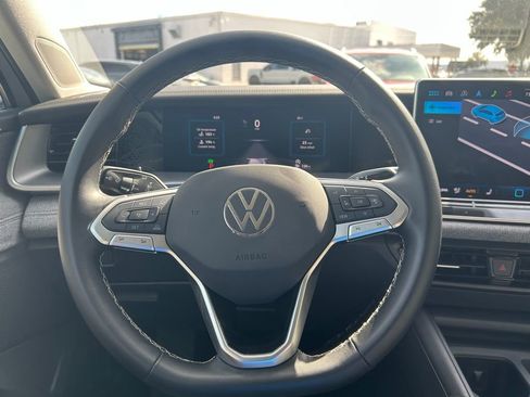 Used 2025 Volkswagen Tiguan S w/ 18" Wheel Package image 19