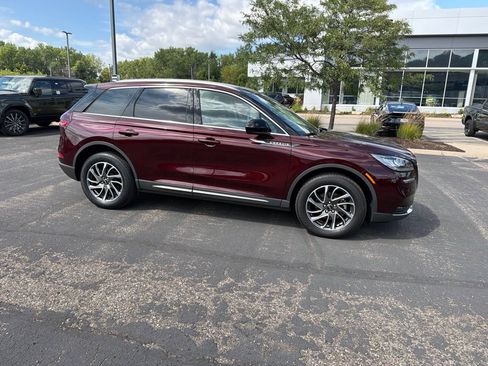 Used 2021 Lincoln Corsair AWD w/ Equipment Group 101A image 19