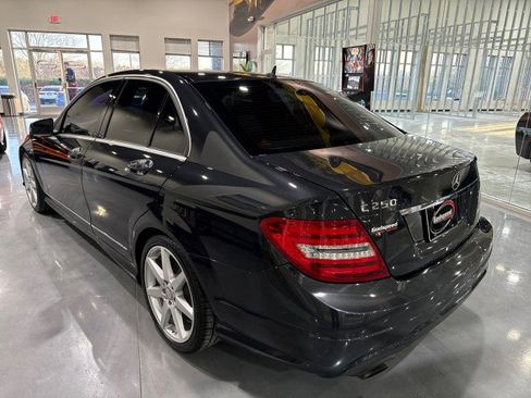 Used 2014 Mercedes-Benz C 250 Sedan image 3