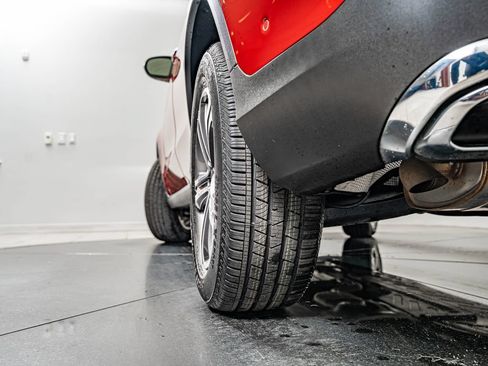 Certified 2022 Mercedes-Benz GLC 300 4MATIC image 44