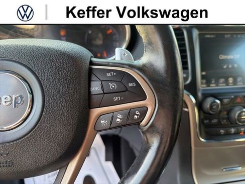 Used 2014 Jeep Grand Cherokee Overland w/ Advanced Technology Group AWD/4WD image 19
