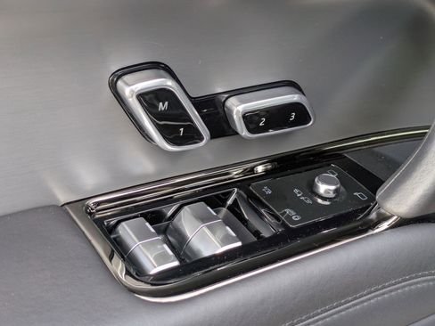 Used 2024 Land Rover Range Rover Sport Dynamic SE image 13