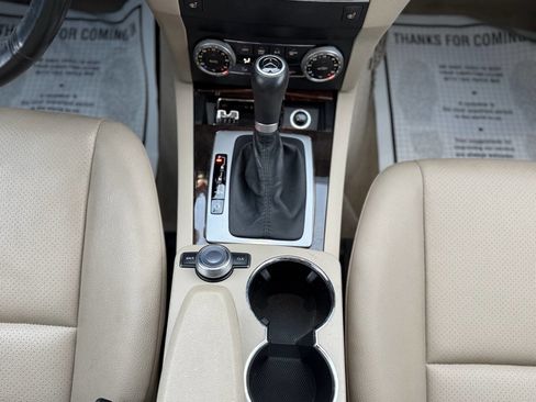 Used 2010 Mercedes-Benz GLK 350 4MATIC image 19