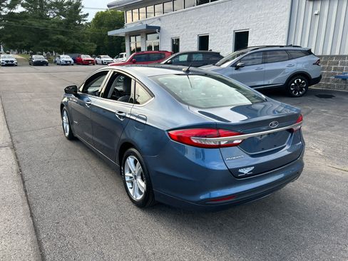 Used 2018 Ford Fusion S FWD image 5