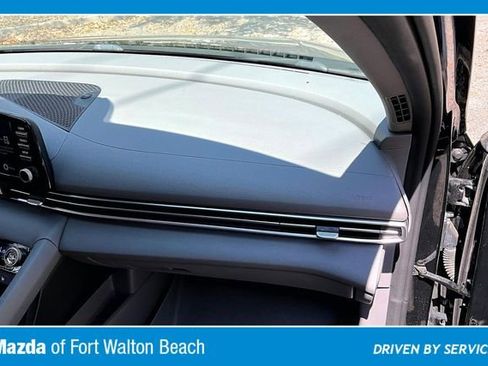 Used 2021 Hyundai Elantra SEL w/ Convenience Package image 22