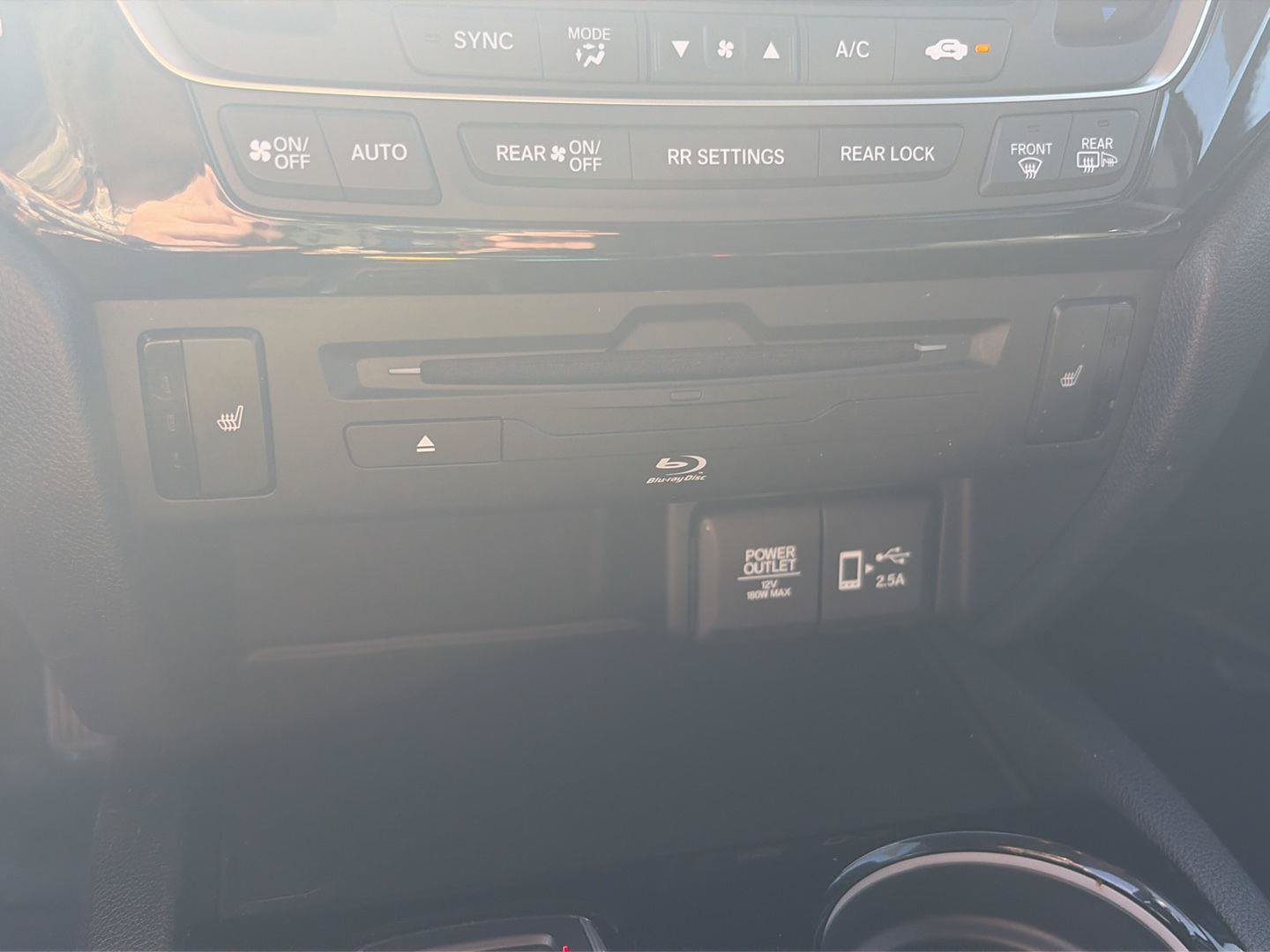 Used 2020 Honda Pilot Touring image 10