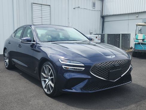 Used 2023 Genesis G70 2.0T AWD/4WD image 7