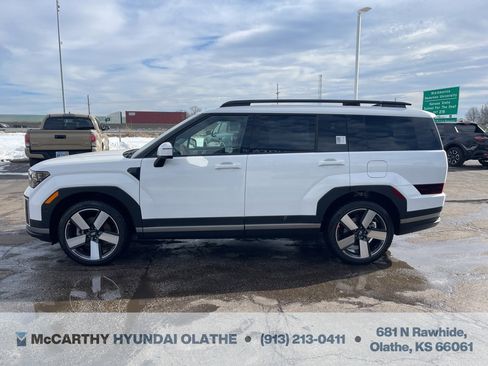 Used 2025 Hyundai Santa Fe Limited image 15