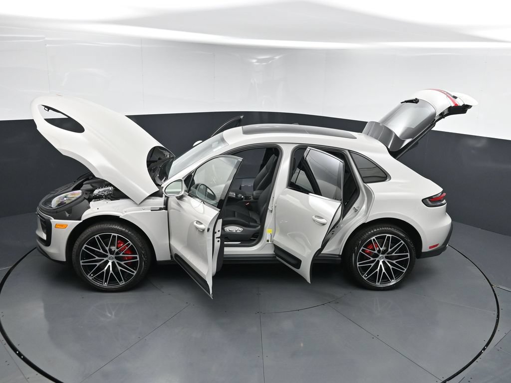 New 2026 Porsche Macan S AWD/4WD image 31