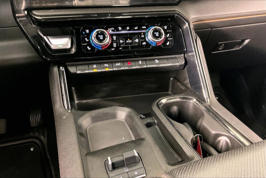Used 2024 GMC Sierra 2500 AT4 w/ Technology Package AWD/4WD image 8