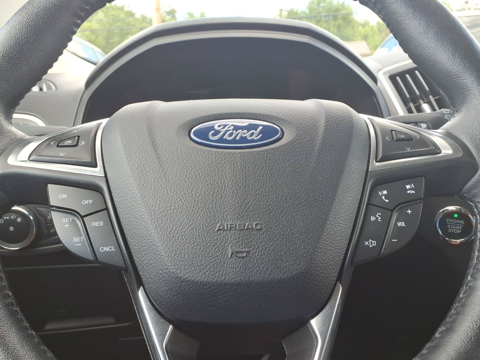 Used 2023 Ford Edge SEL w/ Convenience Package AWD/4WD image 12