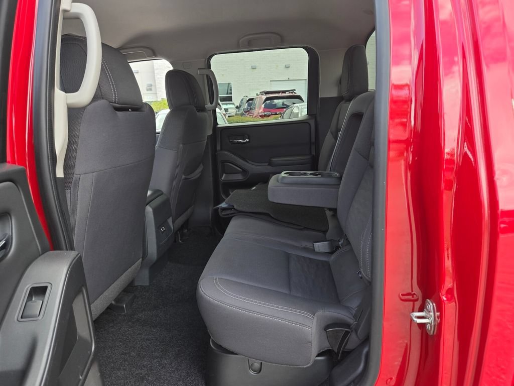 Used 2023 Nissan Frontier SV w/ Technology Package AWD/4WD image 11