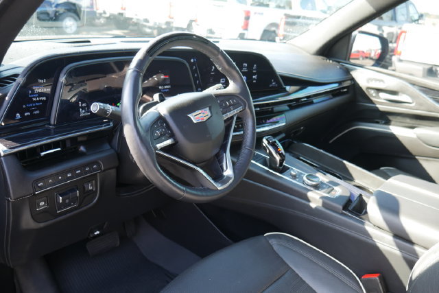 Used 2024 Cadillac Escalade Sport w/ LPO, ONYX Package AWD/4WD image 17