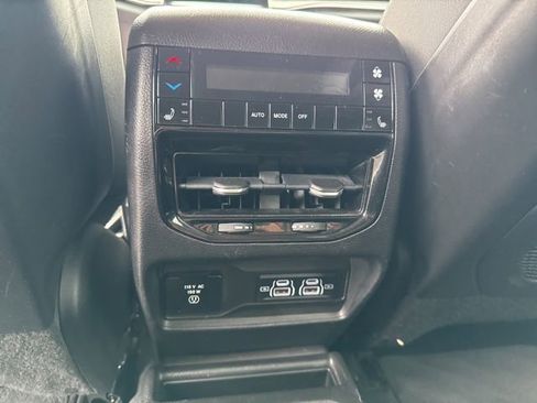 Used 2022 Jeep Grand Cherokee L Limited image 42