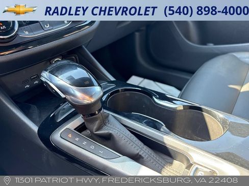 Certified 2024 Buick Envista Sport Touring w/ Convenience I Package FWD image 11