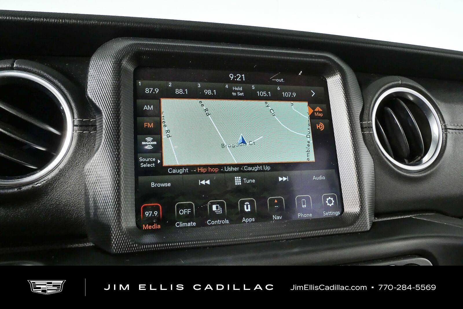 Used 2021 Jeep Wrangler Unlimited Sahara AWD/4WD image 14