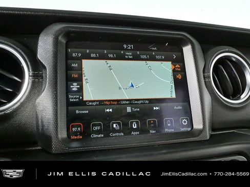 Used 2021 Jeep Wrangler Unlimited Sahara AWD/4WD image 14