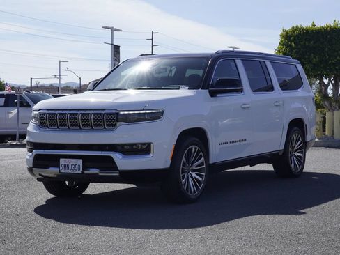 Certified 2024 Jeep Grand Wagoneer L Series III AWD/4WD image 8